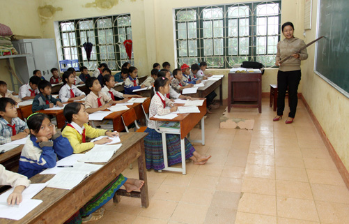 Yên Bái tháo gỡ khó khăn phát triển giáo dục 